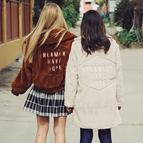 LAST ONE! NEW tan beige faux fur embroidered coat - Picture 7 of 13